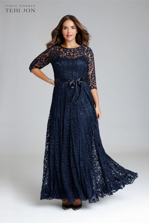 Navy Plus Size Image